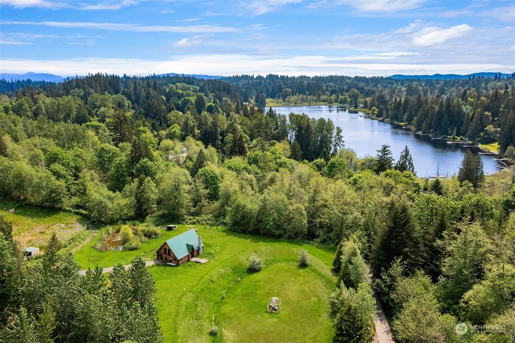 Photo of 4613 165th Drive SE, Snohomish, WA 98290 (MLS # 2069486)