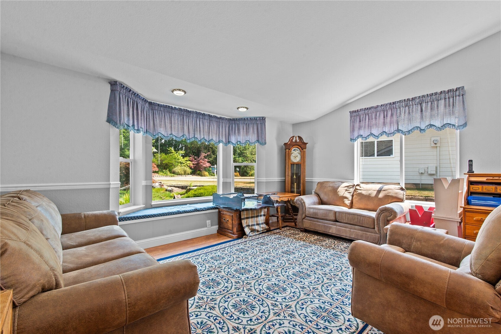 1530 E Old Ranch Road