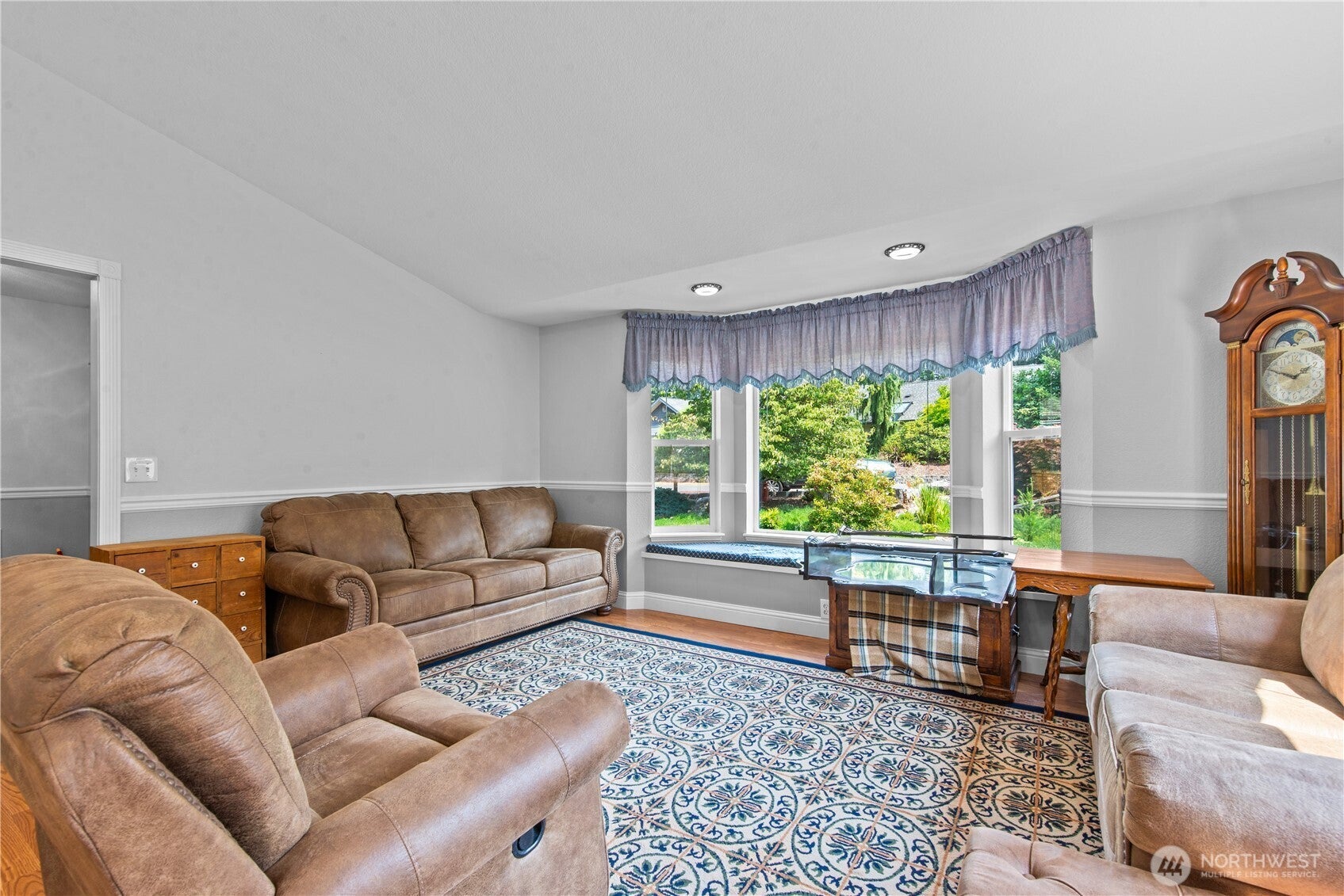 1530 E Old Ranch Road