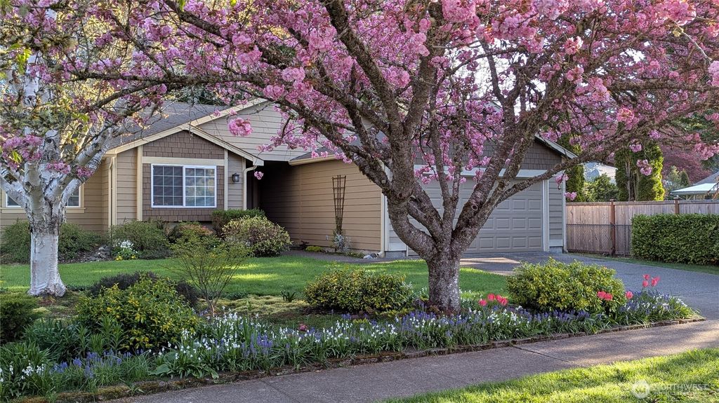 Photo of 1318 Devon Drive NE, Olympia, WA 98506 (MLS # 2472060)