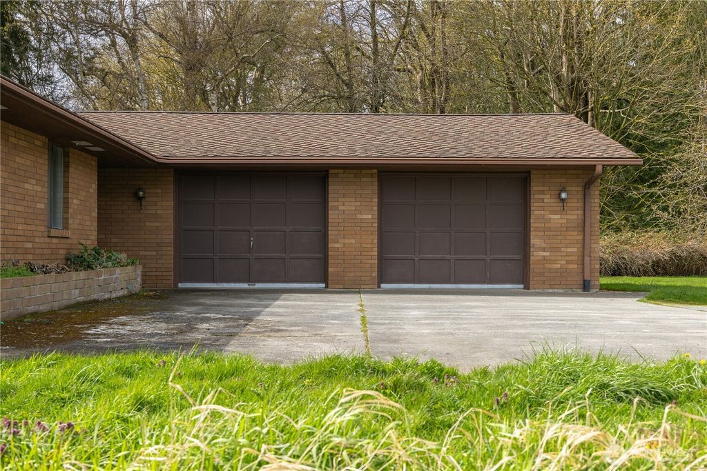 Photo of 19188 Holmstrom Road, Mount Vernon, WA 98273 (MLS # 2504449)