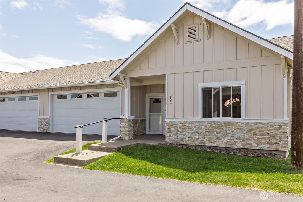 Photo of 803 S Willow Street #902, Ellensburg, WA 98926 (MLS # 2531253)