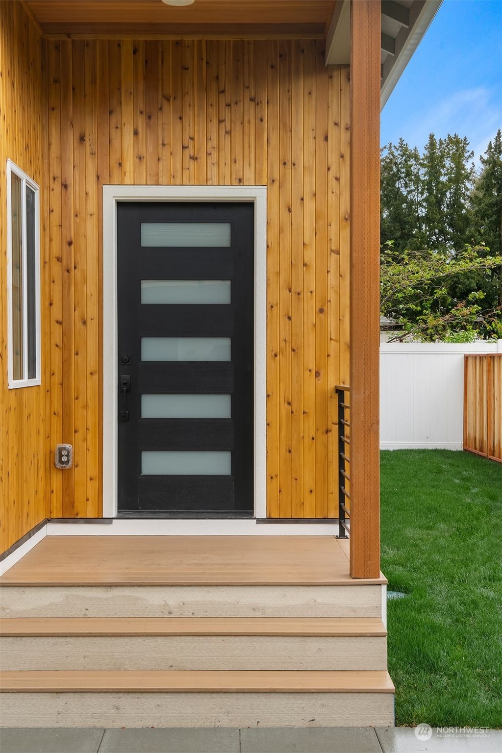 Photo of 11621 Meridian Avenue N, Seattle, WA 98133 (MLS # 2248024)