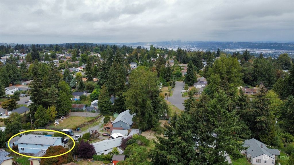 Photo of 11234 3rd Avenue S, Seattle, WA 98168 (MLS # 2292322)