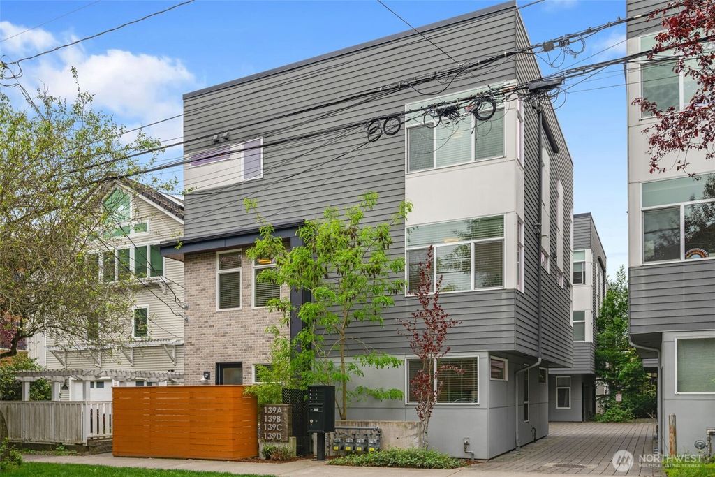 Photo of 139 22nd Avenue E #A, Seattle, WA 98112 (MLS # 2517917)
