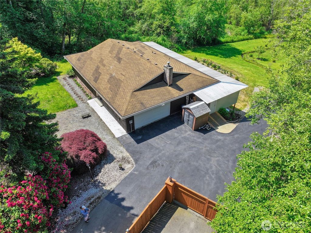 Photo of 36525 11th Pl Pl S, Federal Way, WA 98003 (MLS # 2386967)