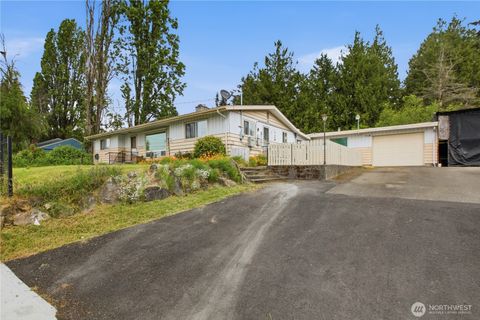 Photo of 22616 24th Avenue S, Des Moines, WA 98198 (MLS # 2526235)