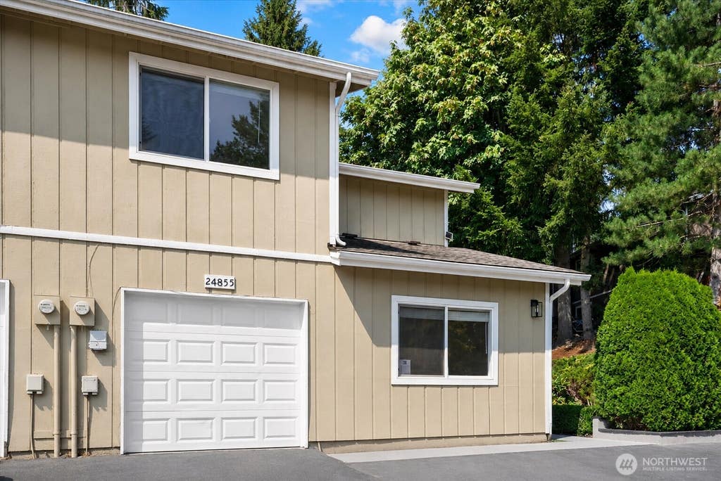 Photo of 24855 145th Lane SE, Kent, WA 98042 (MLS # 2561210)