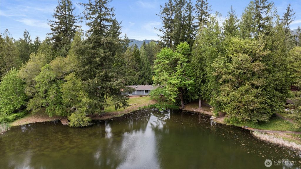 Photo of 23861 SE 162nd Street, Issaquah, WA 98027 (MLS # 2376129)
