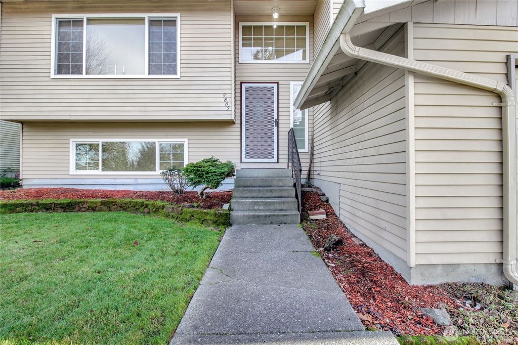 Photo of 9805 62nd Drive NE, Marysville, WA 98270 (MLS # 2456480)