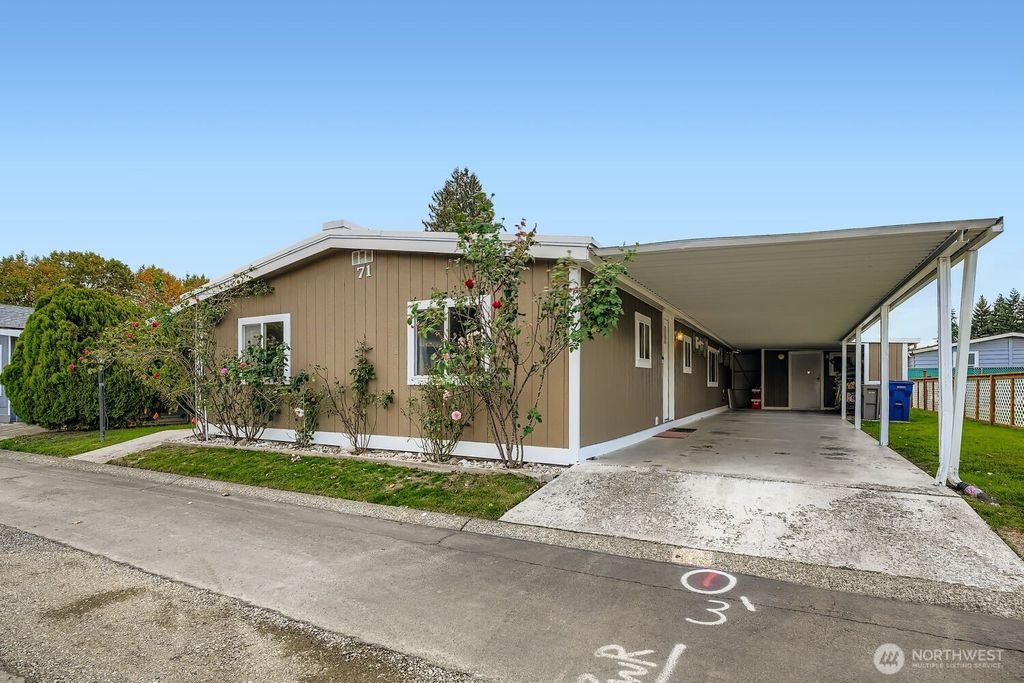 Photo of 707 37th Street SE #71, Auburn, WA 98002 (MLS # 2448415)