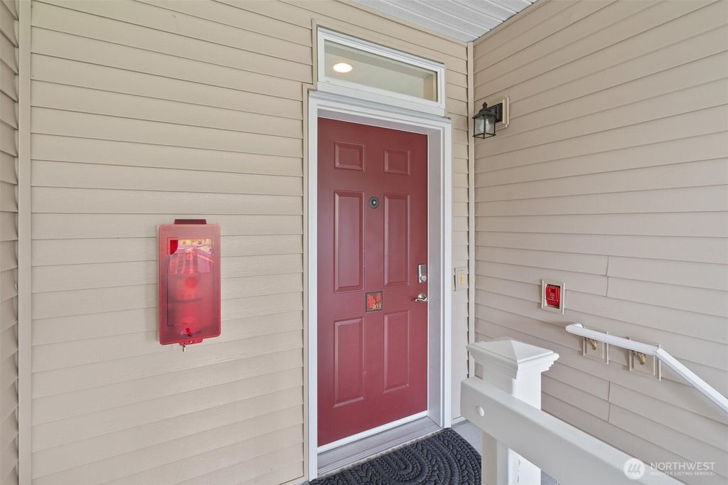 Photo of 2928 151st Place SW, Lynnwood, WA 98037 (MLS # 2379189)
