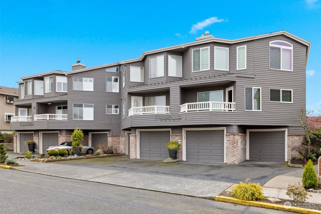 Photo of 610 Daley Street #B, Edmonds, WA 98020 (MLS # 2048250)
