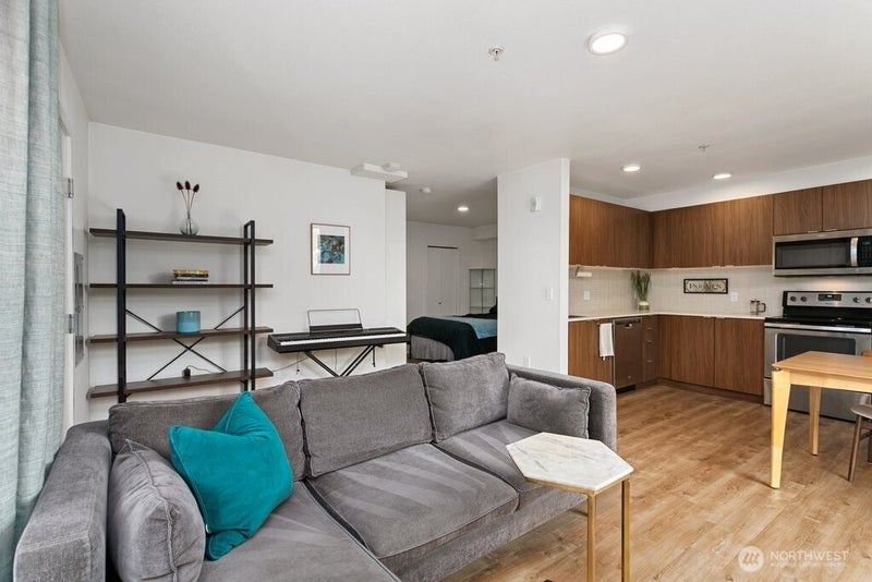 1601 N 45th Street 212