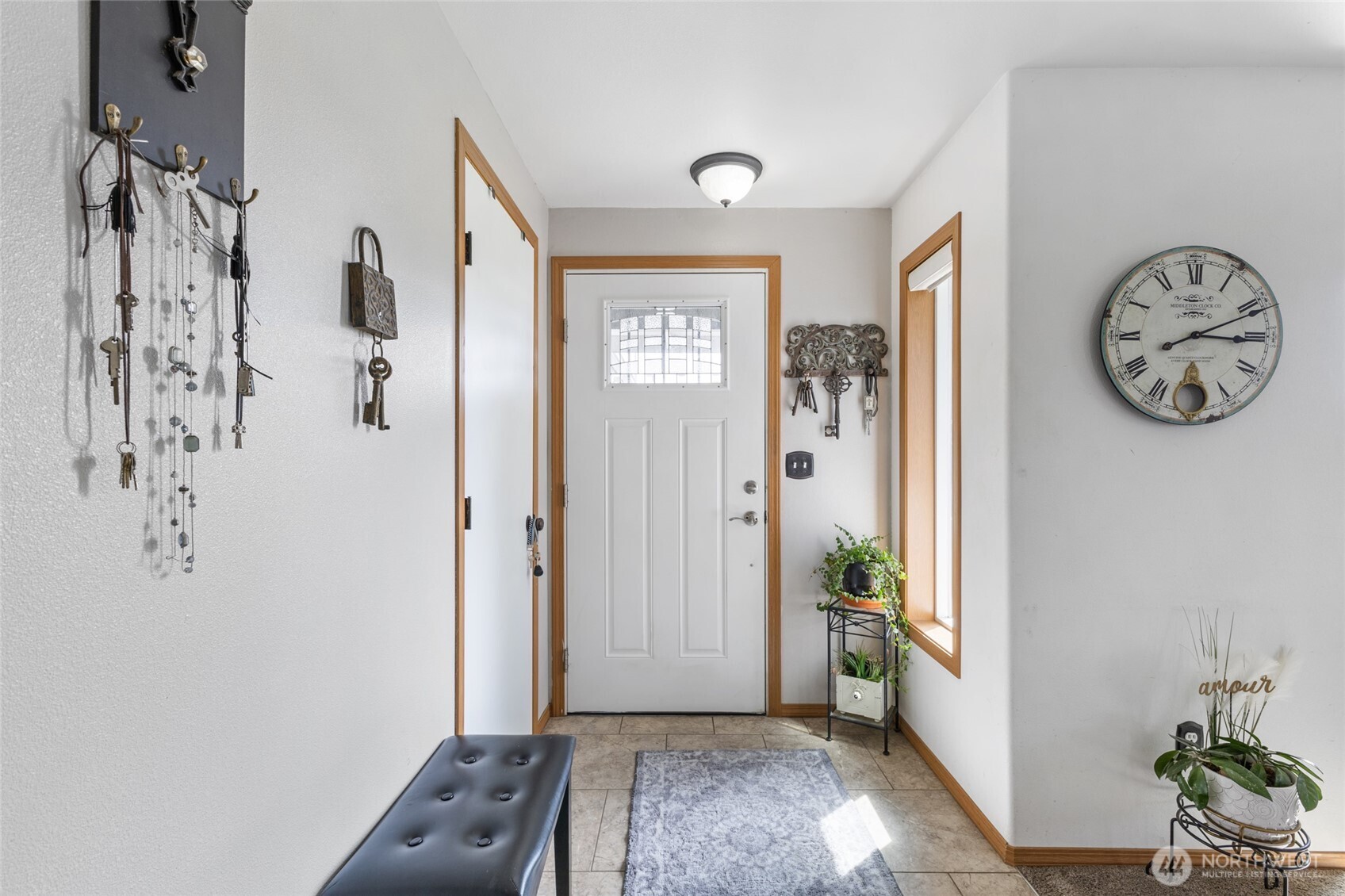 1346 E Greens Loop