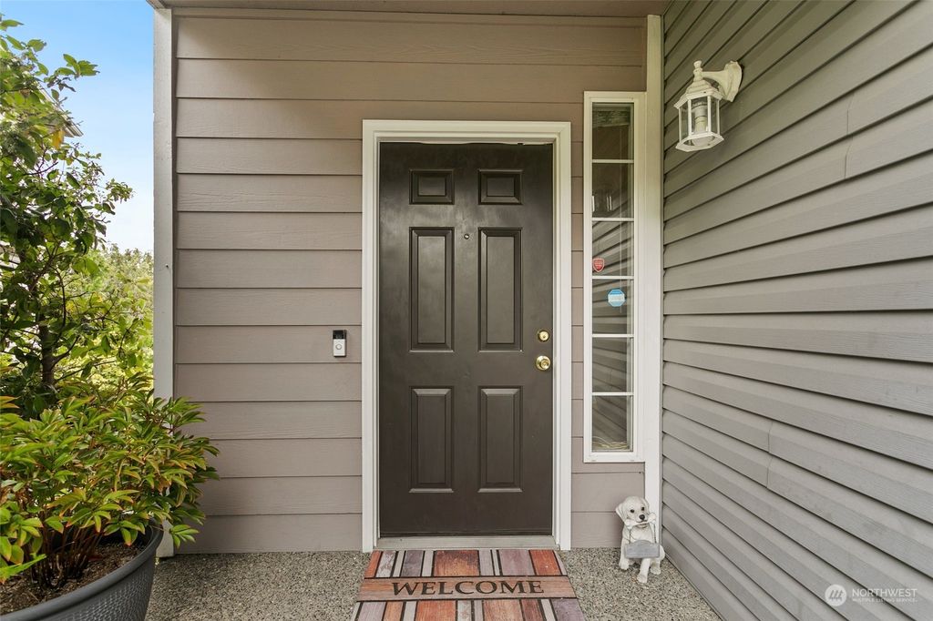 Photo of 4226 S 137th Street, Tukwila, WA 98168 (MLS # 2271399)