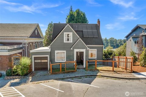 Photo of 105 N 5th Street, Mount Vernon, WA 98273 (MLS # 2402265)