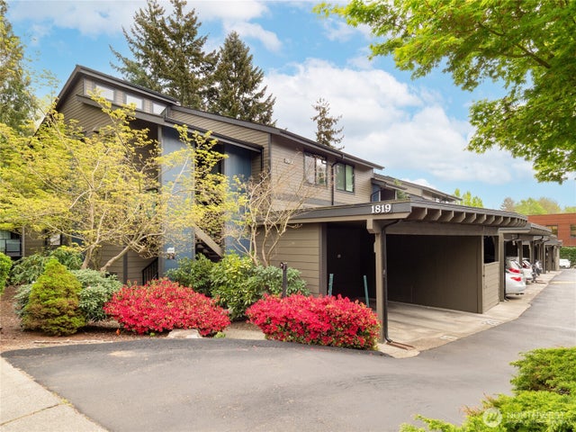 1819 N 107th Street 103 #103, Seattle