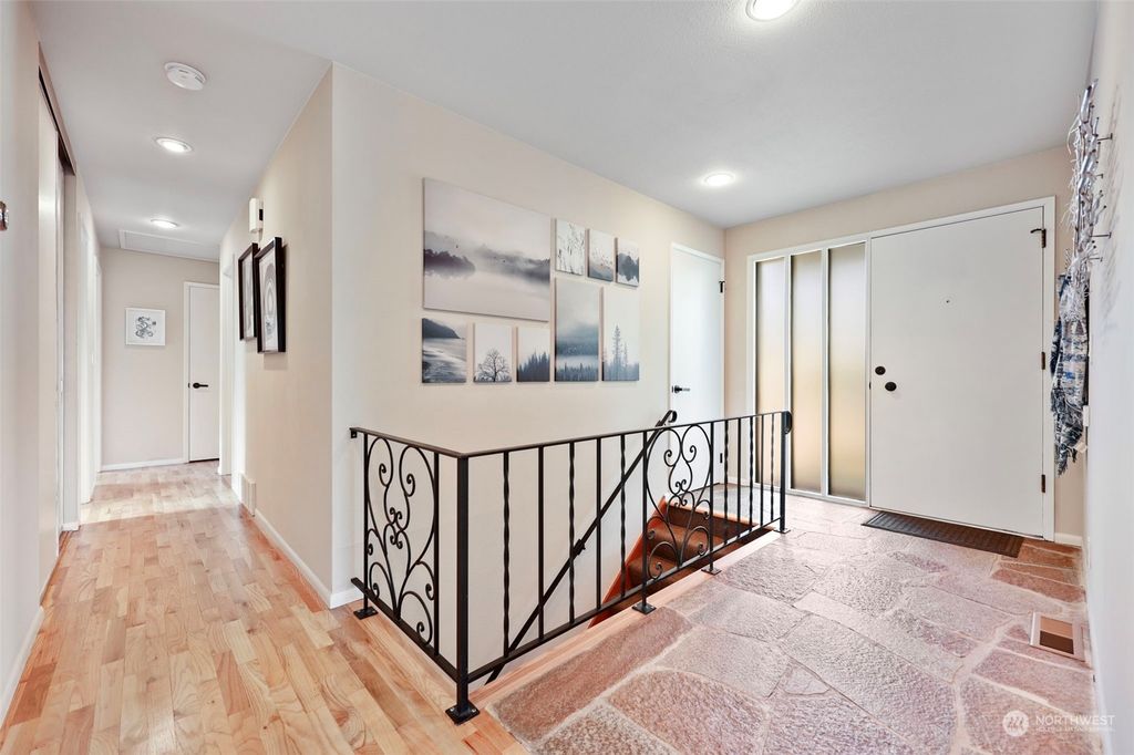 Photo of 5519 NE 65th Street, Seattle, WA 98115 (MLS # 2153837)