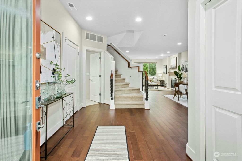 Photo of 5105 NE 12th St St, Renton, WA 98059 (MLS # 2320930)