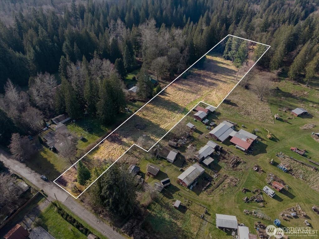 Photo of 11212 87th Avenue NE, Marysville, WA 98271 (MLS # 2555866)