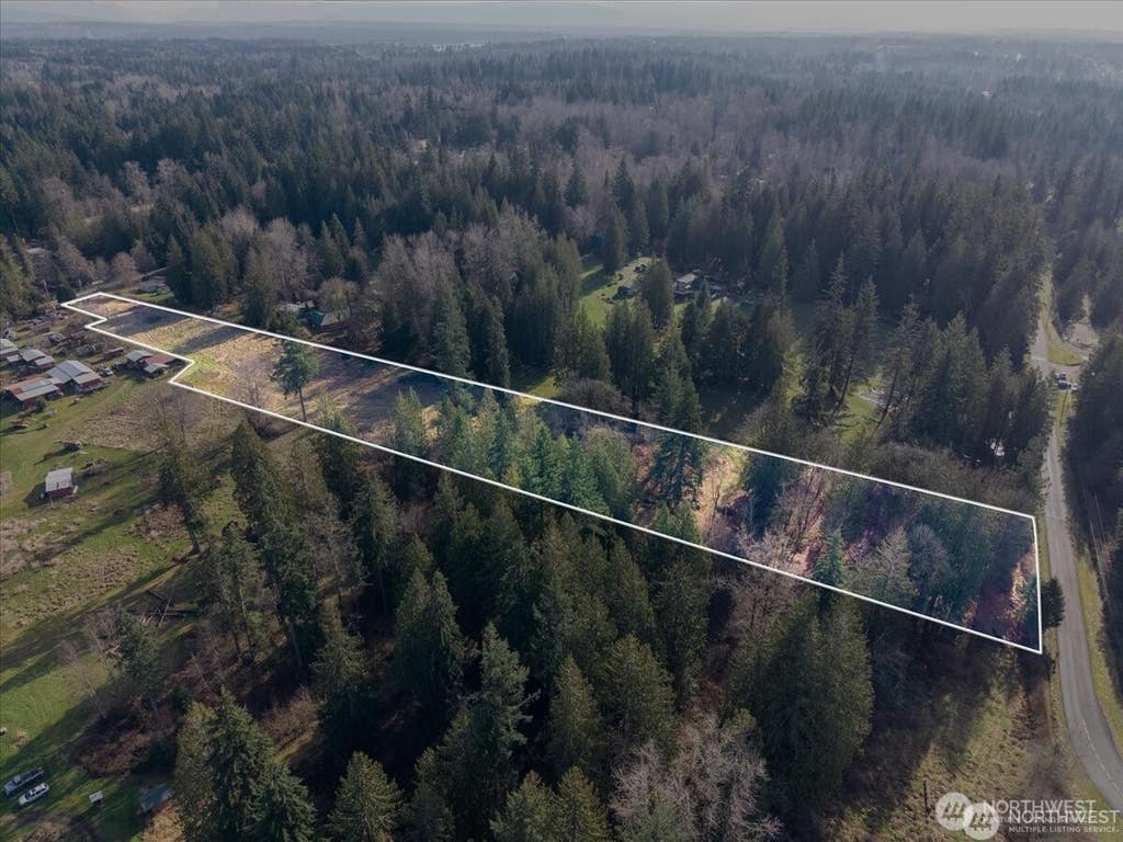 Photo of 11212 87th Avenue NE, Marysville, WA 98271 (MLS # 2555866)