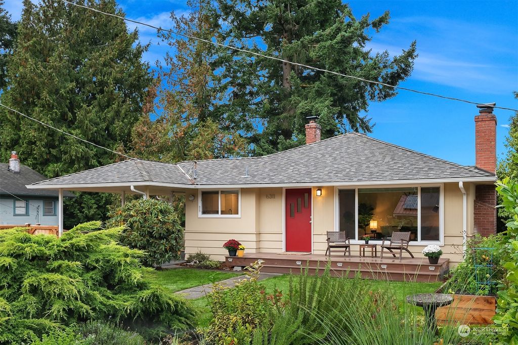 Photo of 6311 21st Avenue SW, Seattle, WA 98106 (MLS # 2161547)