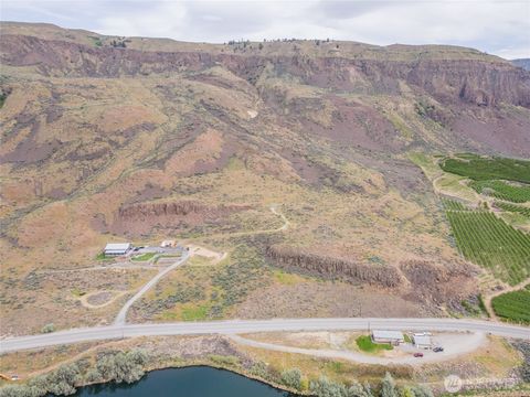 7004 Battermann Road Rock Island WA 98850