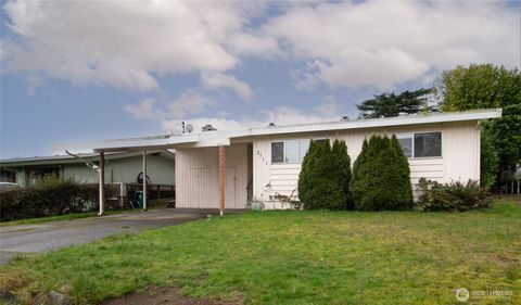 Photo of 3711 S Chicago Street St, Seattle, WA 98118 (MLS # 2473300)