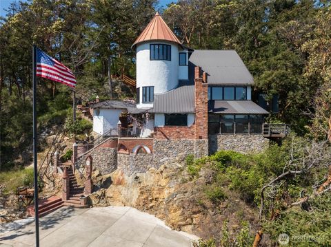 Photo of 4385 Wildwood Lane, Anacortes, WA 98221 (MLS # 2437468)