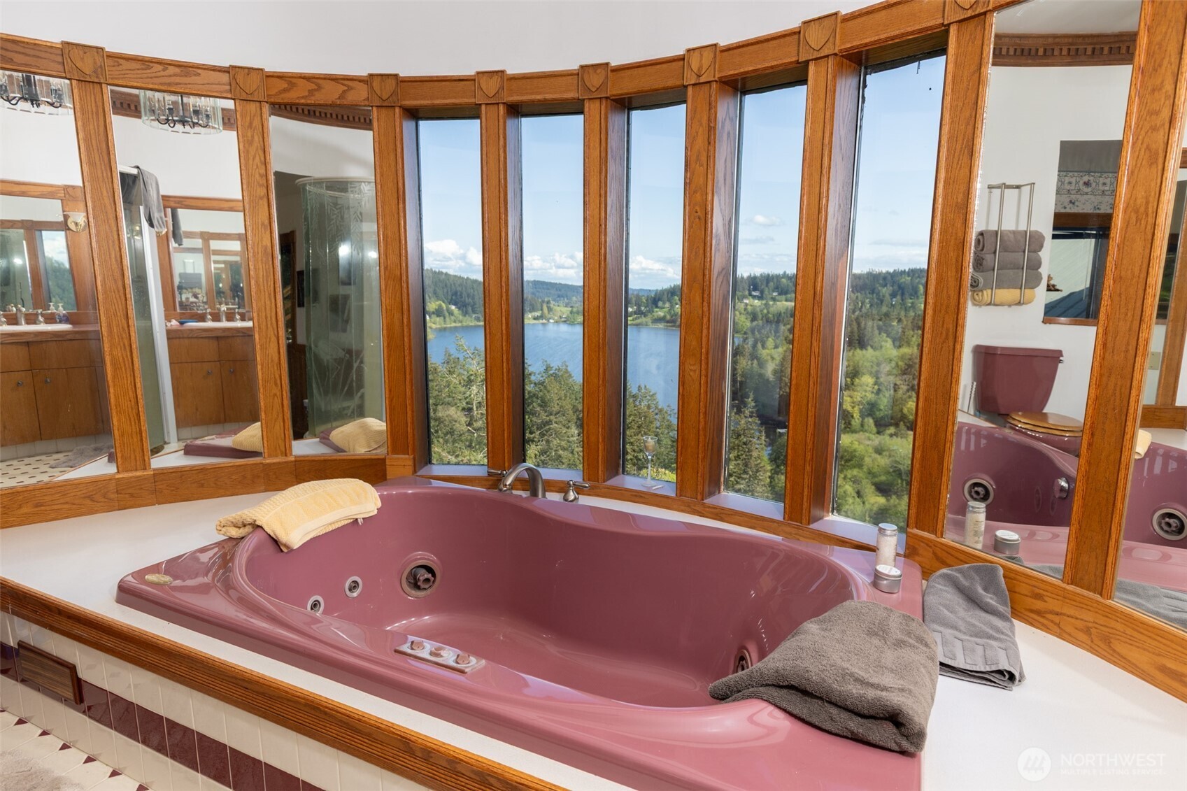 Anacortes, Washington, 98221, United States, 3 Bedrooms Bedrooms, ,2 BathroomsBathrooms,Residential,Active,1953003
