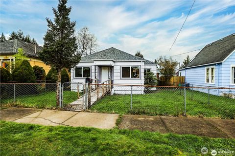 Photo of 915 Soule Avenue, Hoquiam, WA 98550 (MLS # 2468306)
