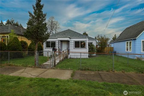 Photo of 915 Soule Avenue, Hoquiam, WA 98550 (MLS # 2468306)