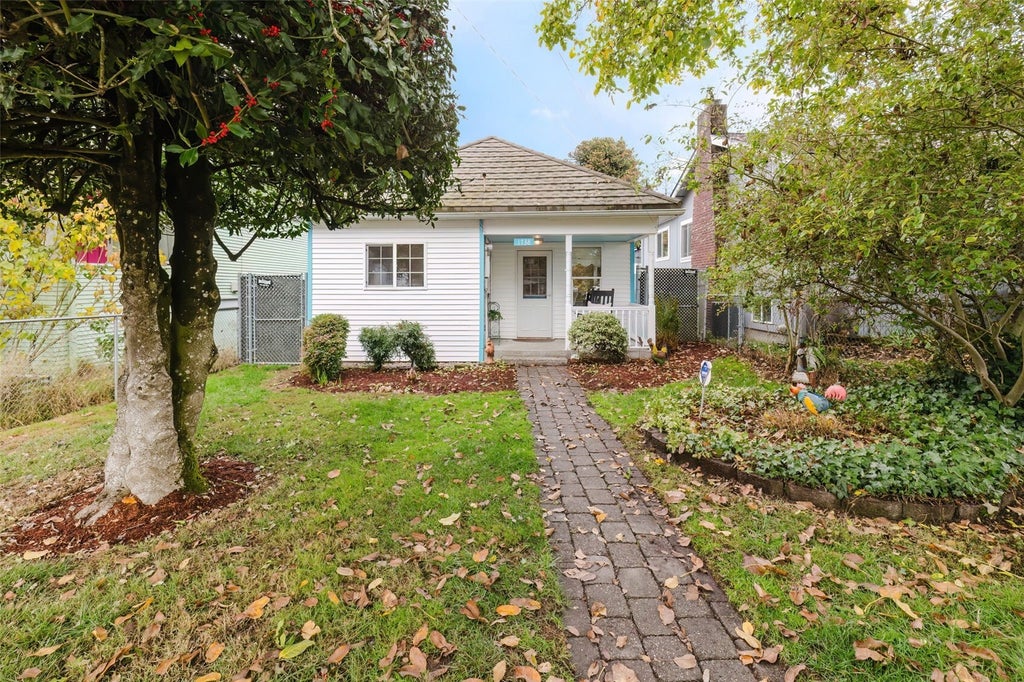 Photo of 1738 5th Street, Bremerton, WA 98337 (MLS # 2598359)