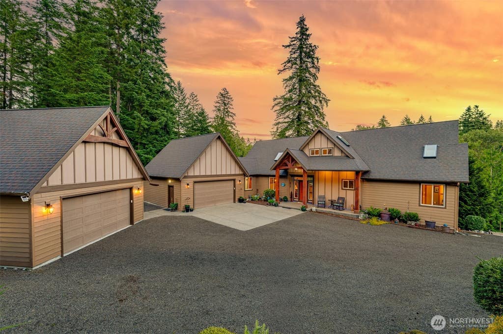 Photo of 195 Patriot Road, Woodland, WA 98674 (MLS # 2536539)