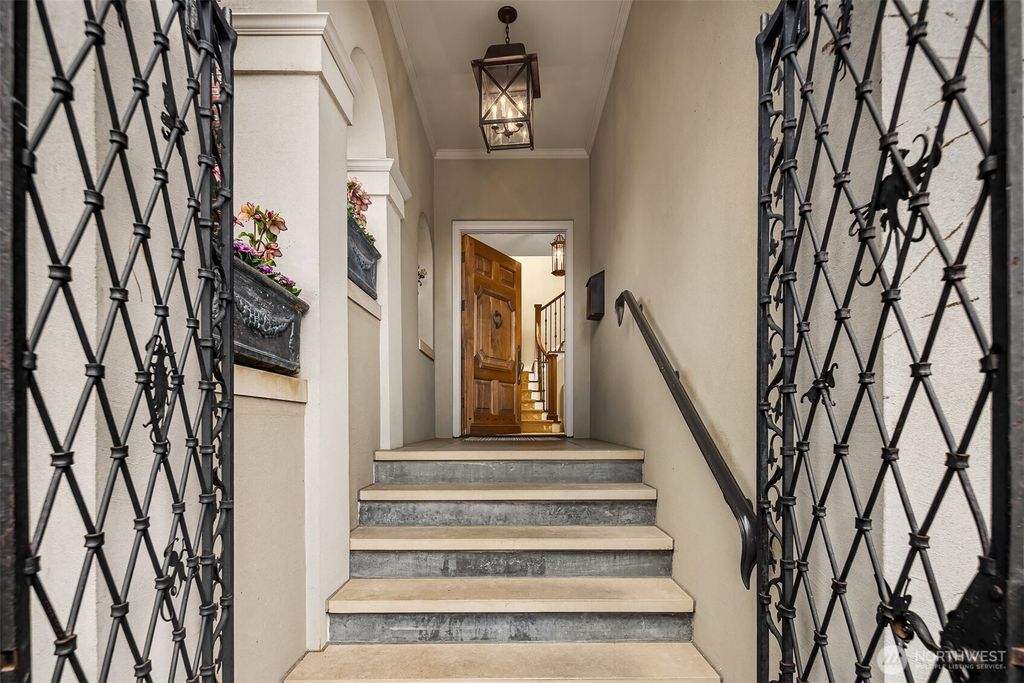 Photo of 463 39th Avenue E, Seattle, WA 98112 (MLS # 2493261)