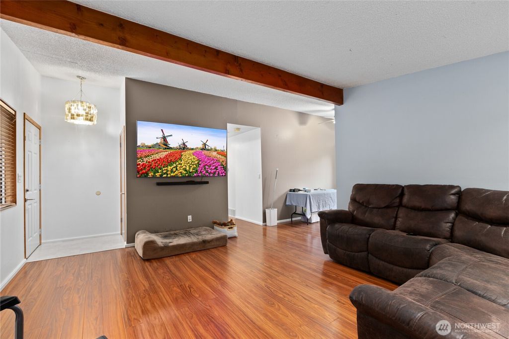Photo of 14009 91st Place NE, Kirkland, WA 98034 (MLS # 2431185)