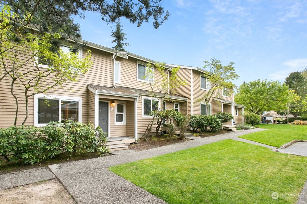 Photo of 23816 12th Place S #404, Des Moines, WA 98198 (MLS # 2063006)