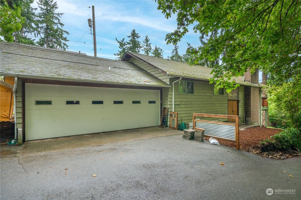 Photo of 4421 S 190th Place, SeaTac, WA 98188 (MLS # 2171191)
