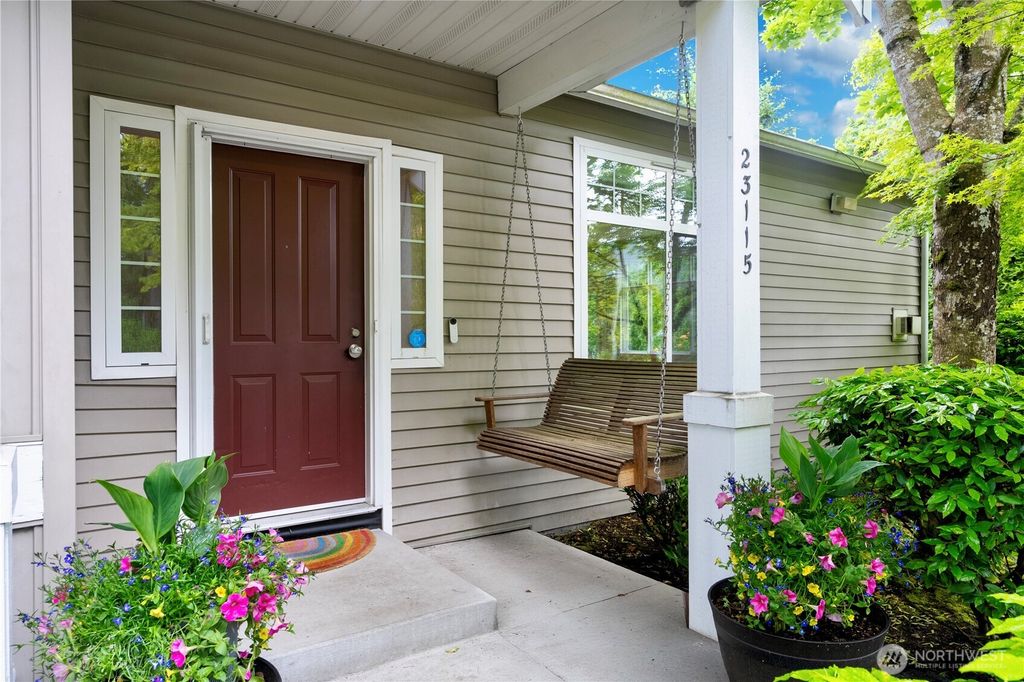 Photo of 23115 NE 8th Place, Sammamish, WA 98074 (MLS # 2384966)