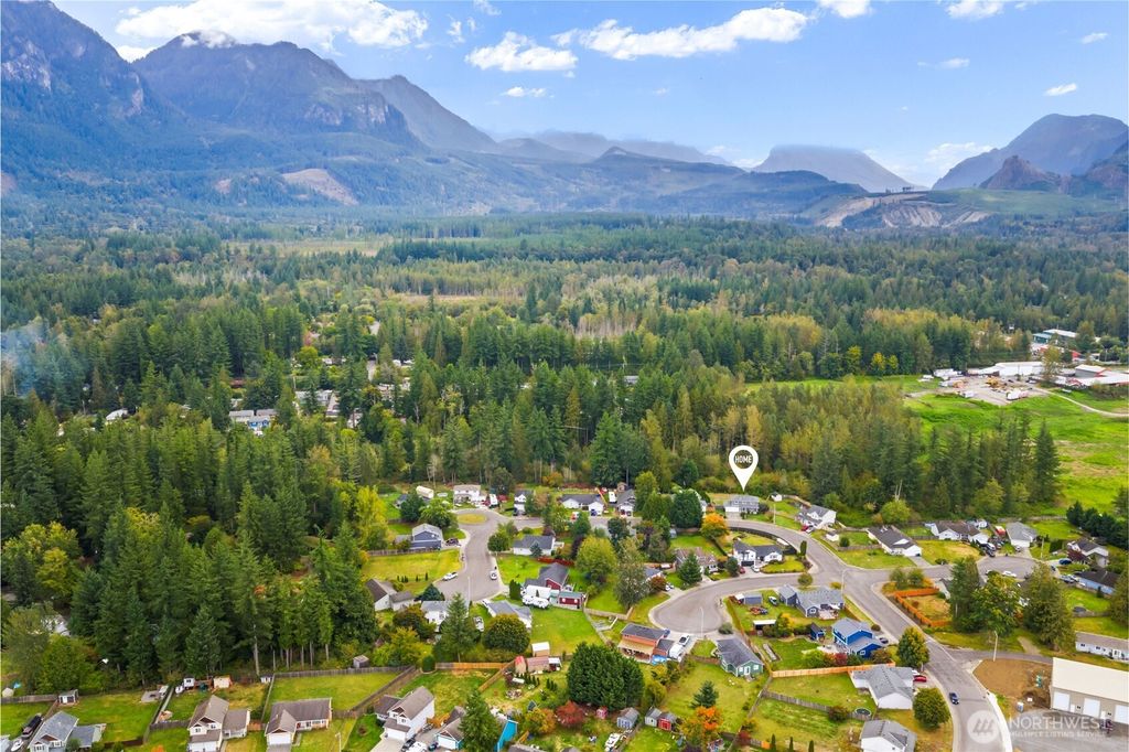 Photo of 228 Amanda Avenue, Gold Bar, WA 98251 (MLS # 2410994)