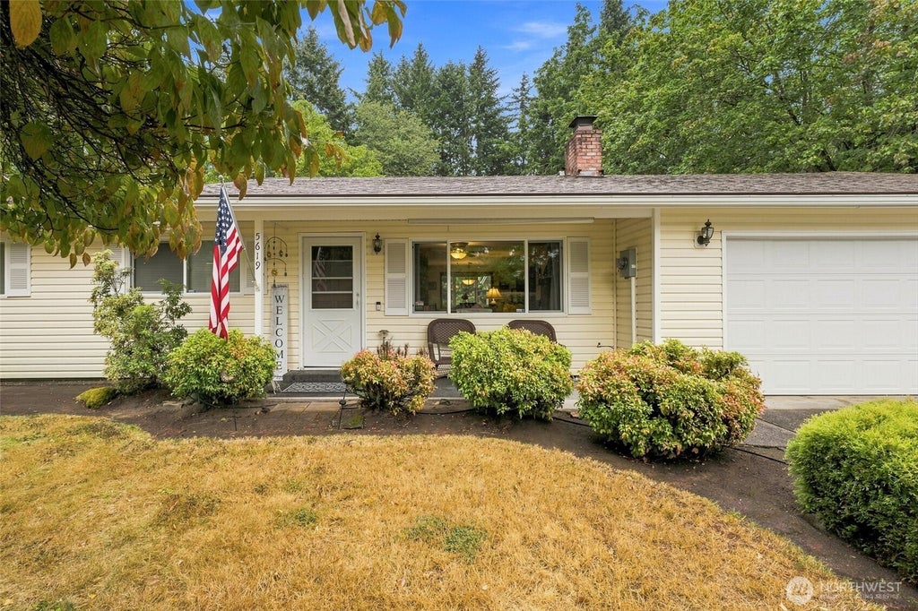 Photo of 5619 NE 68th Ave AVE, Vancouver, WA 98661 (MLS # 2578133)