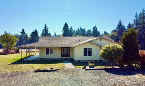 Photo of 219 Jones Road, Winlock, WA 98596 (MLS # 2442805)