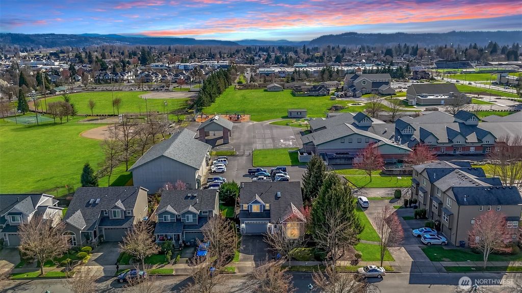 Photo of 15120 Daffodil Street Ct E, Sumner, WA 98390 (MLS # 2490728)