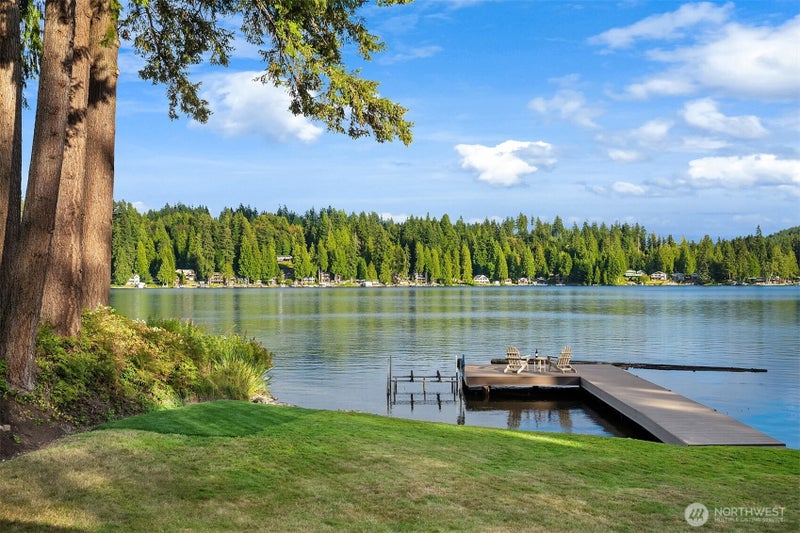3 SW LAKE ROESIGER ROAD