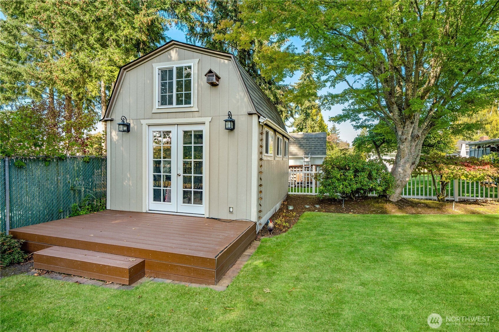 3566 Sunset Drive W