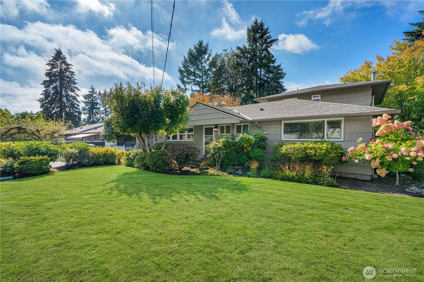 3566 Sunset Drive W