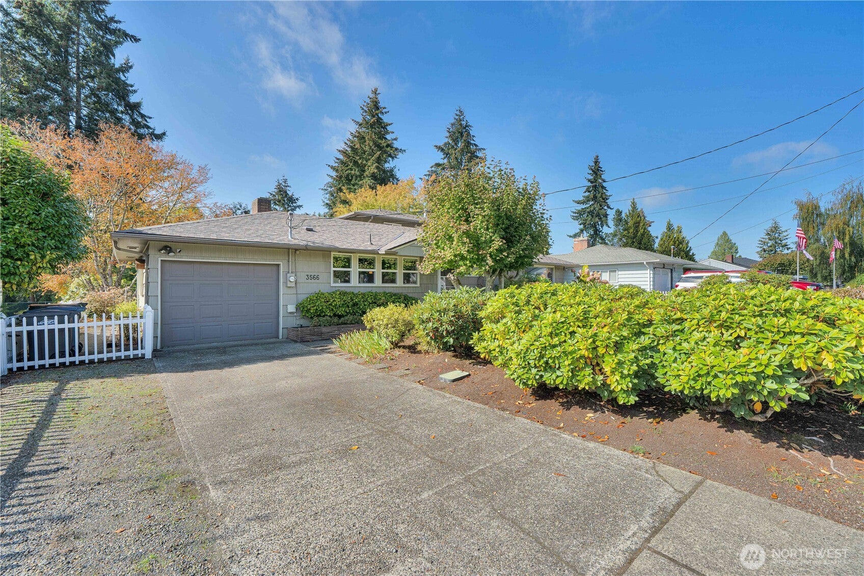 3566 Sunset Drive W