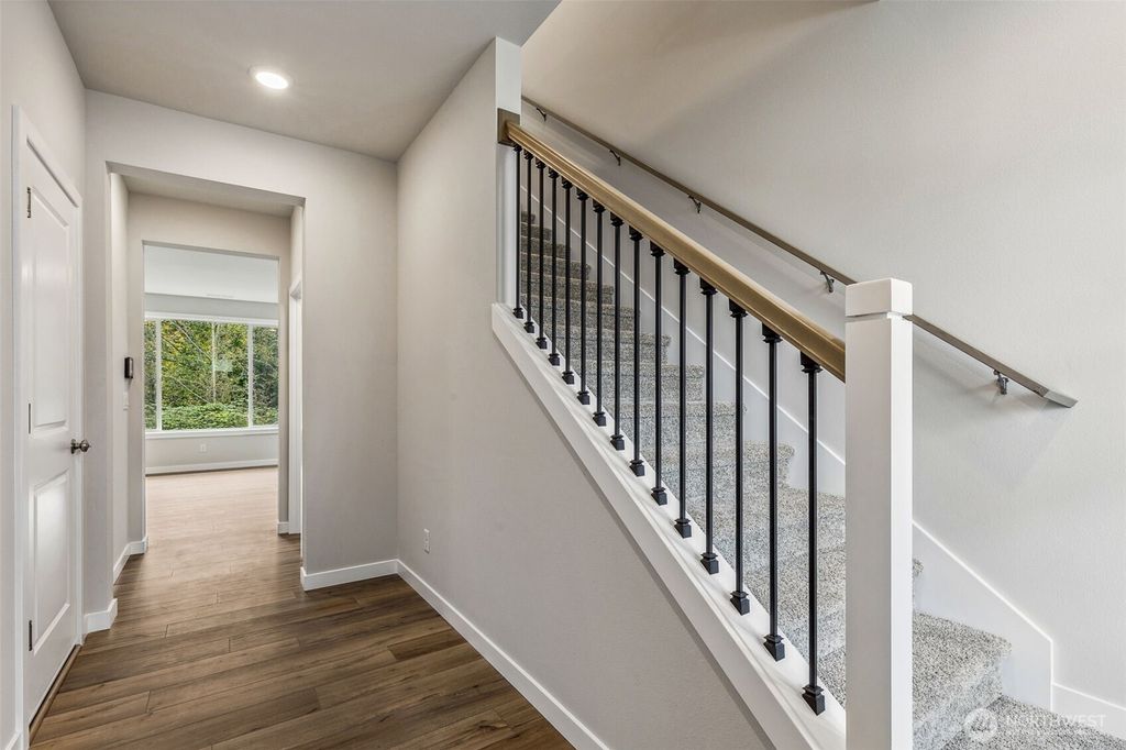 Photo of 8902 126th Street Ct E, Puyallup, WA 98375 (MLS # 2462998)