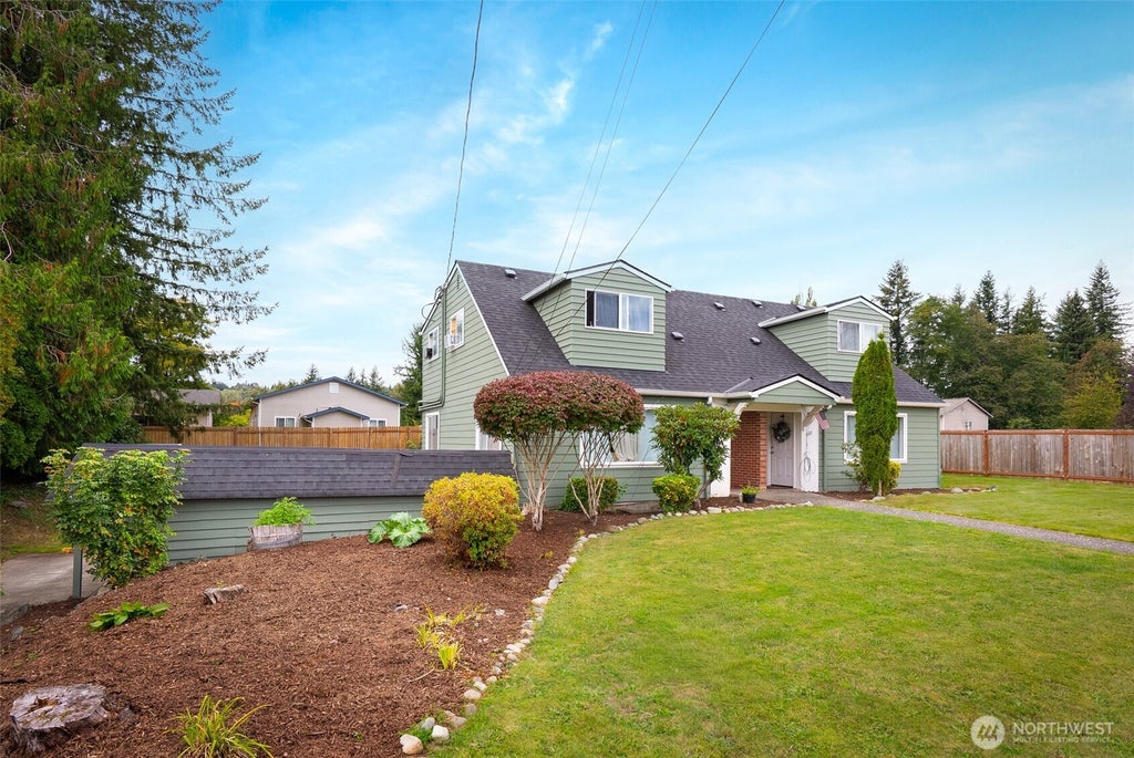 Photo of 507 3rd Street, Sultan, WA 98294 (MLS # 2589937)